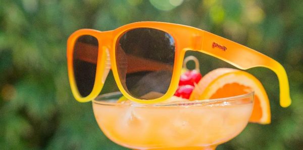 Goodr BFG – Polly Wants a Cocktail | 0621_TropicalOpticals_PollyWantsaCocktail_ProductPageAssets_PRODUCTIMAGE_1000x