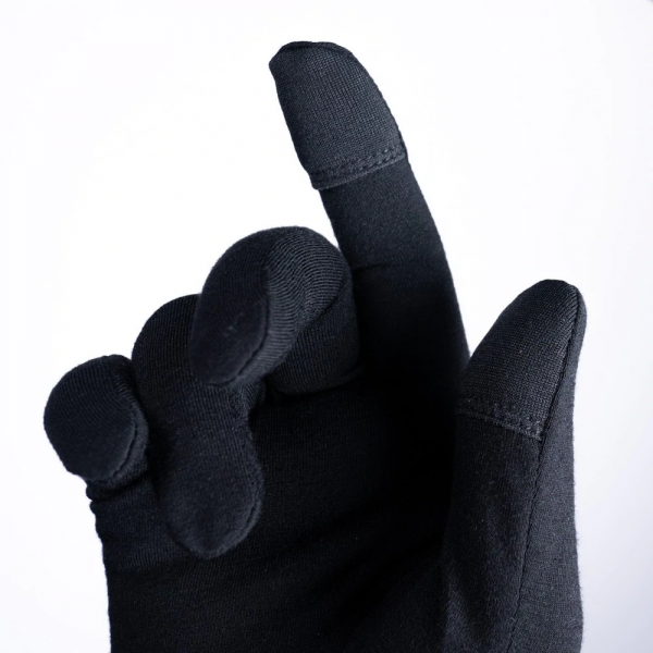 ioMerino Pace Merino Wool Gloves | Unisexmerinocompressionglovescloseup_1200x